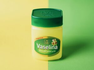 وازلین برای واریس